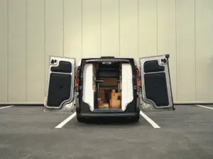 PV5_Cargo_MY26_BS_Boxes_CMYK